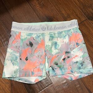 Lululemon 10 shorts